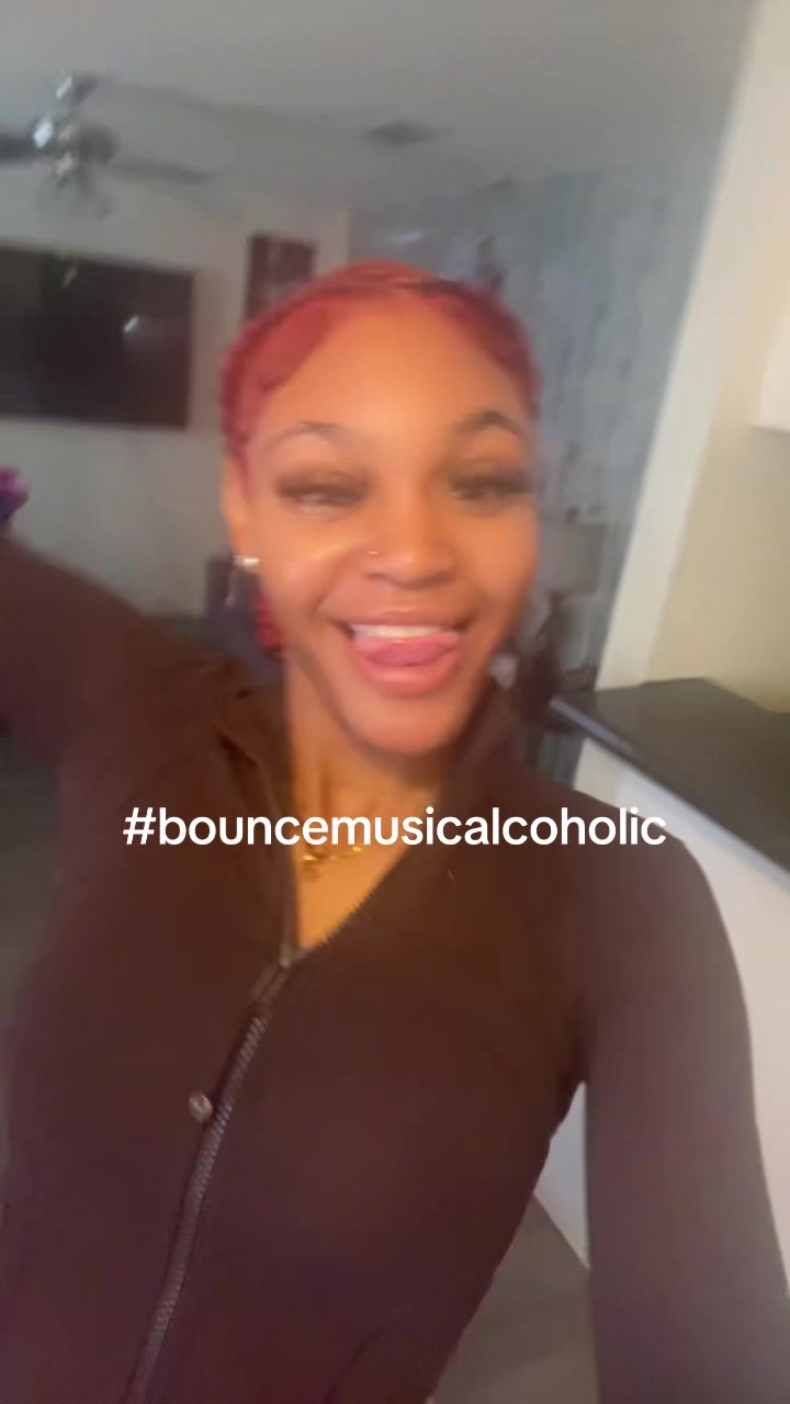 @joysoexotic._