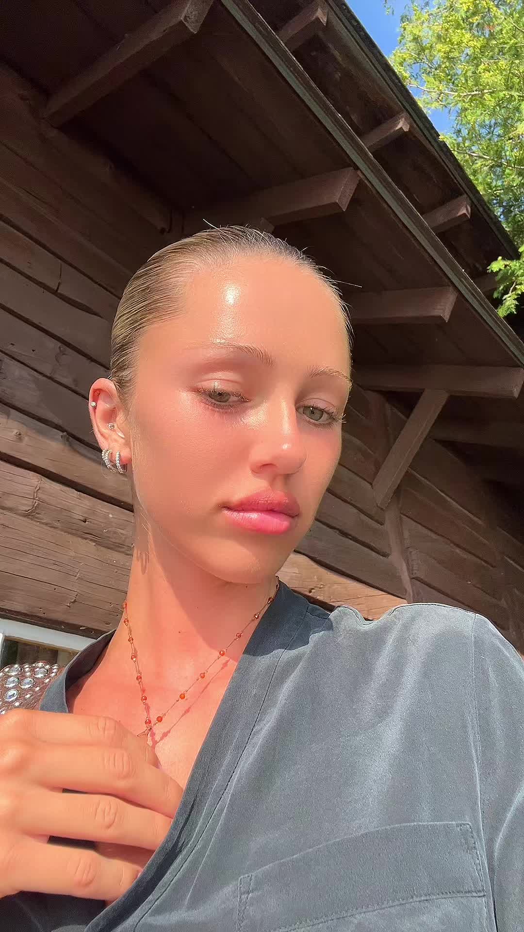 @Delilah Belle