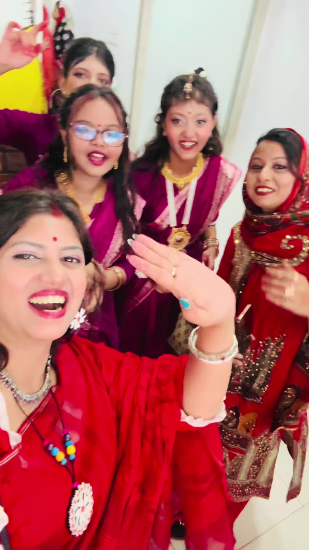 @🦋 NayanPriya 🦋