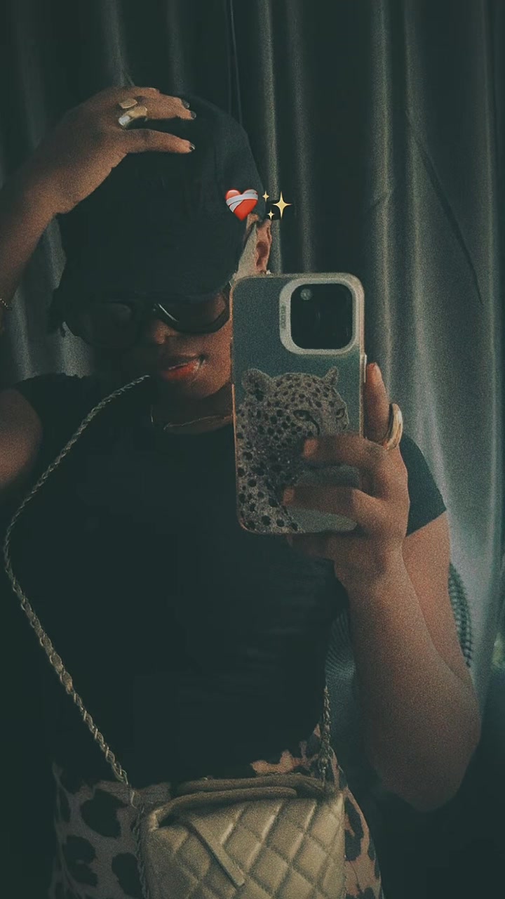 @tz_nikkyraj