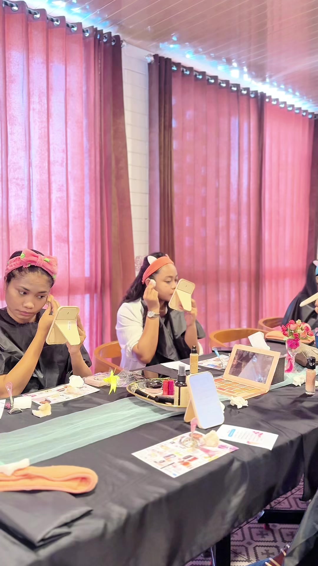 @Febriani Christin Ta