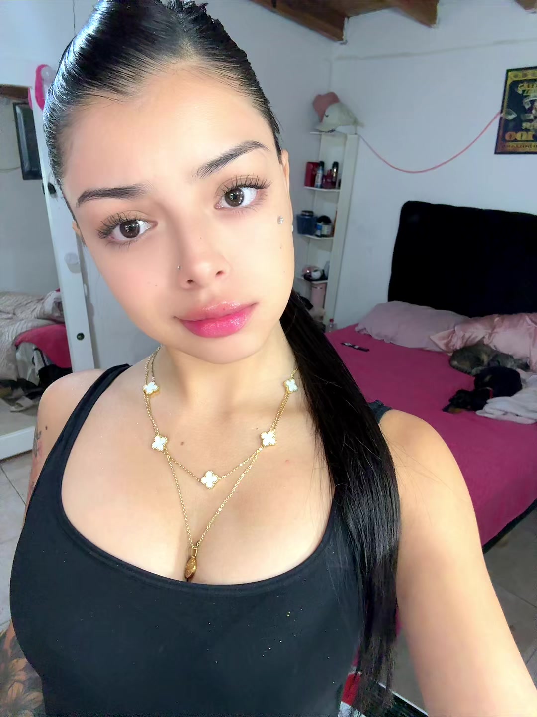 @Paola denise