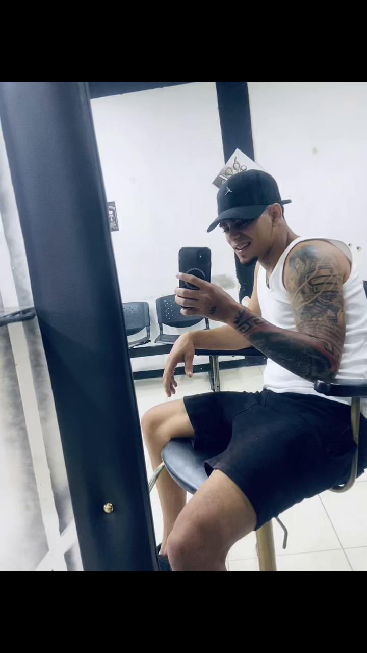 @Alejandro🥷🏻
