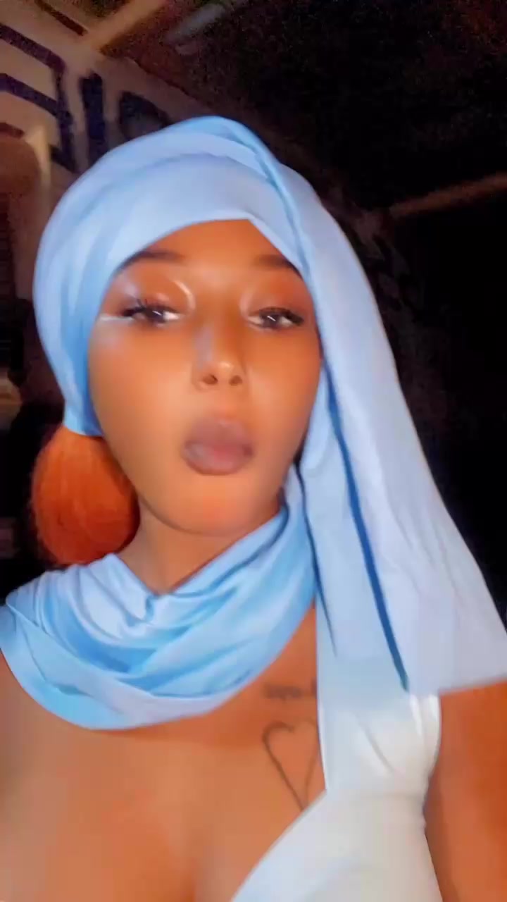 @Yasmine Oulaï