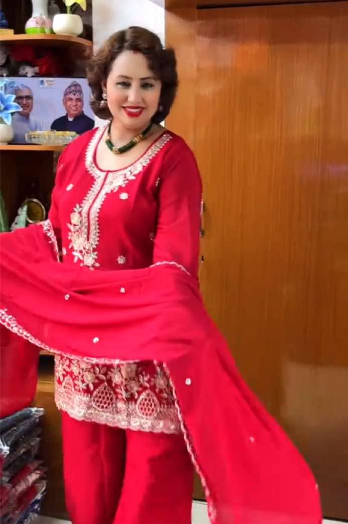 @Unique Collection,Jadibuti Ktm