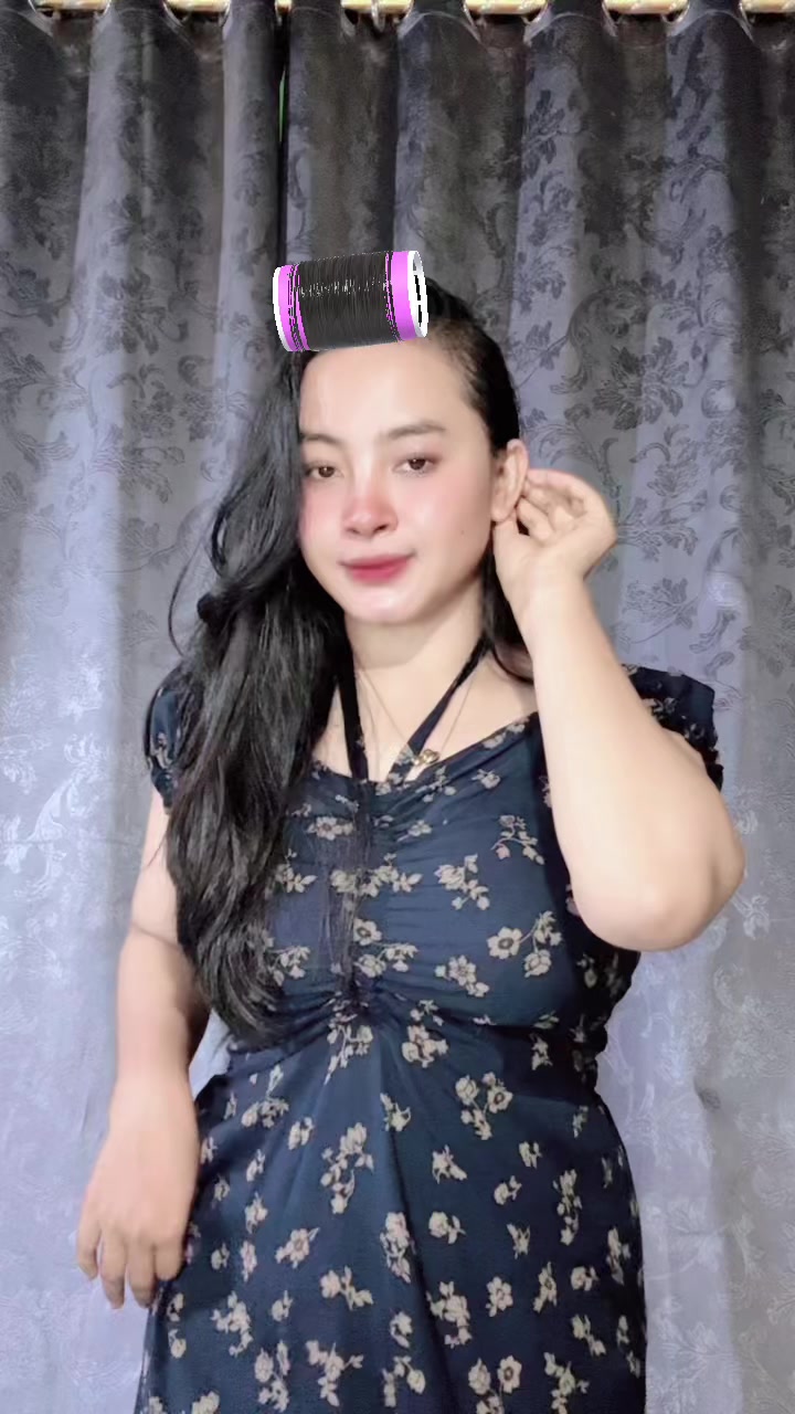 @Tania_