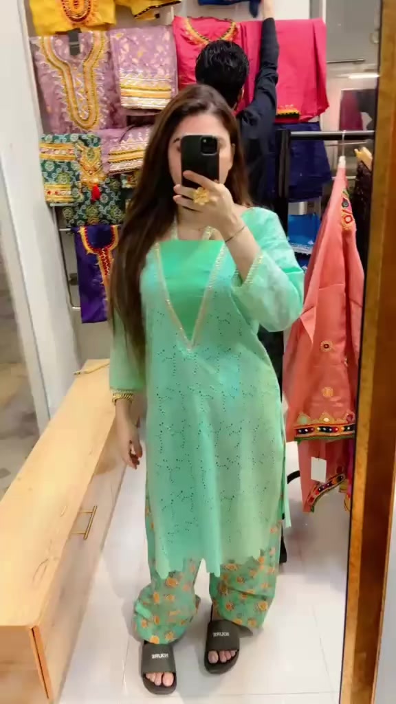 @Libaas