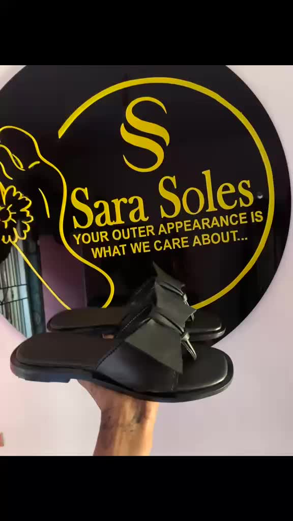 @Sarahsoles👞👠