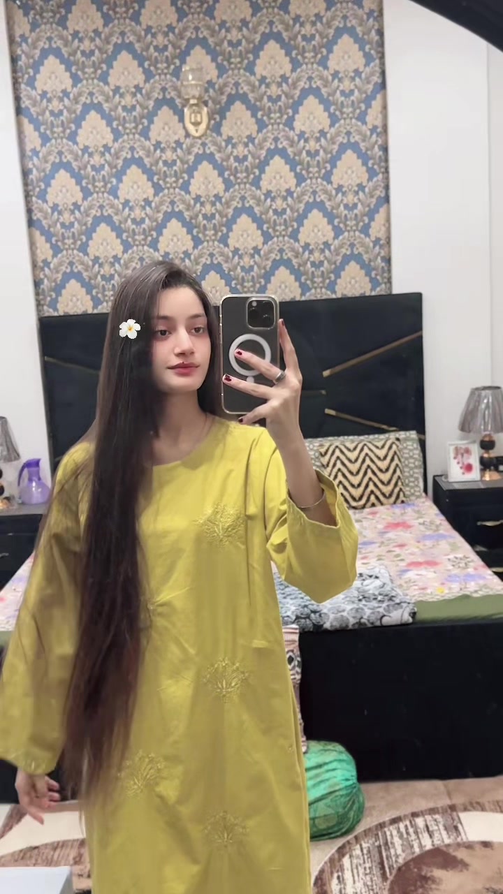 @علیشاء ملک 🦋