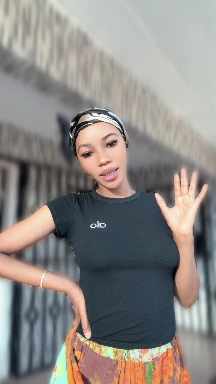 @Adj&eacute;