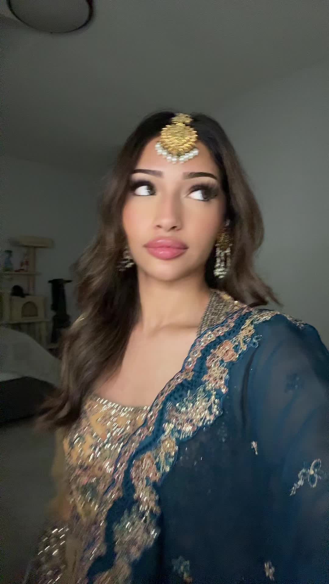 @Sarah khan