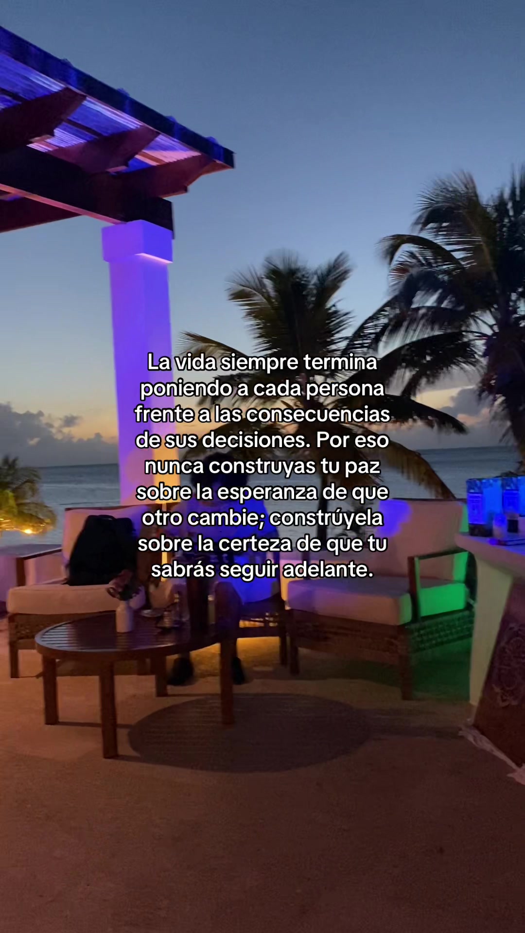 @M A R 🏝️