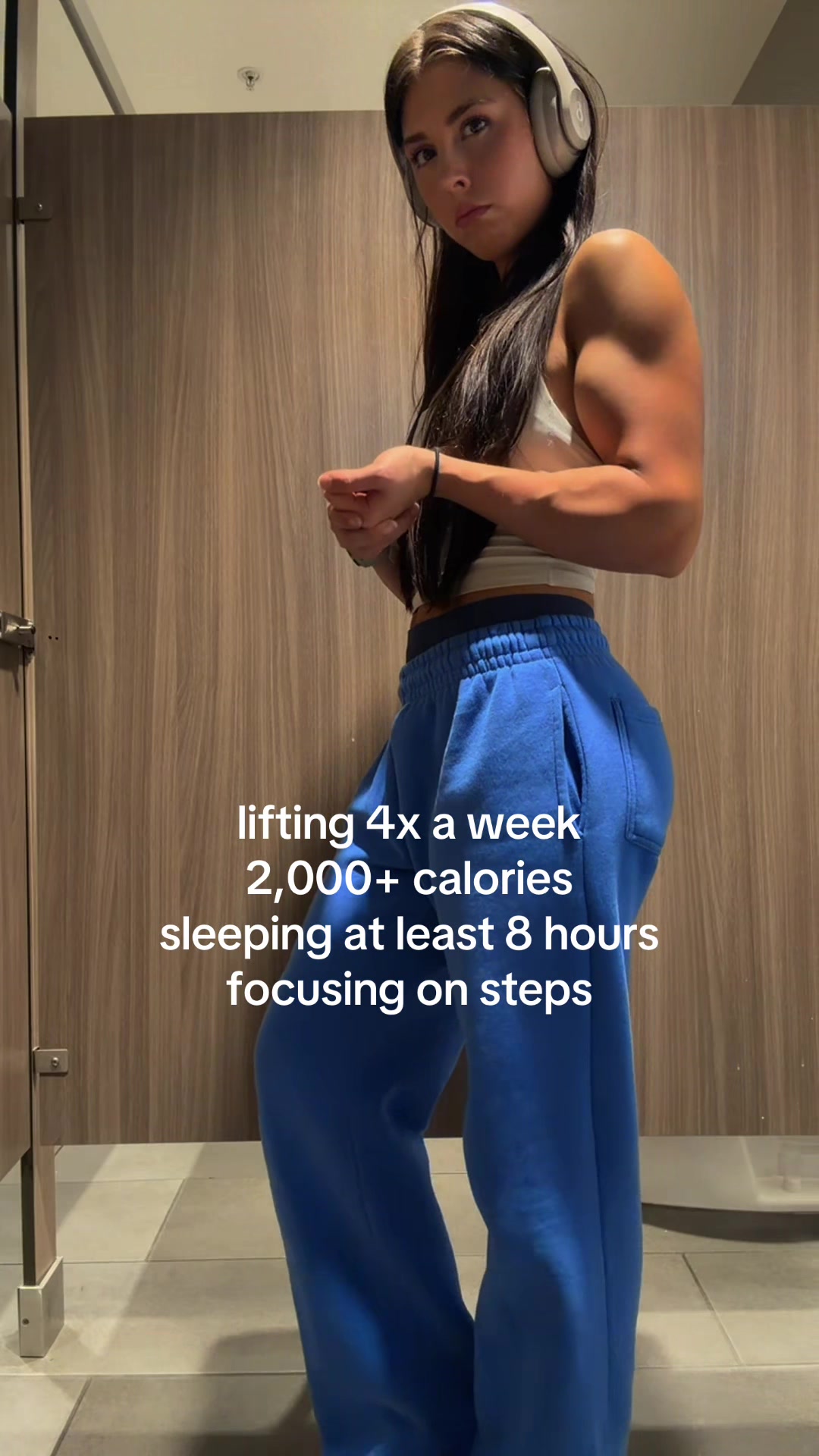 @AUBREE LYNN