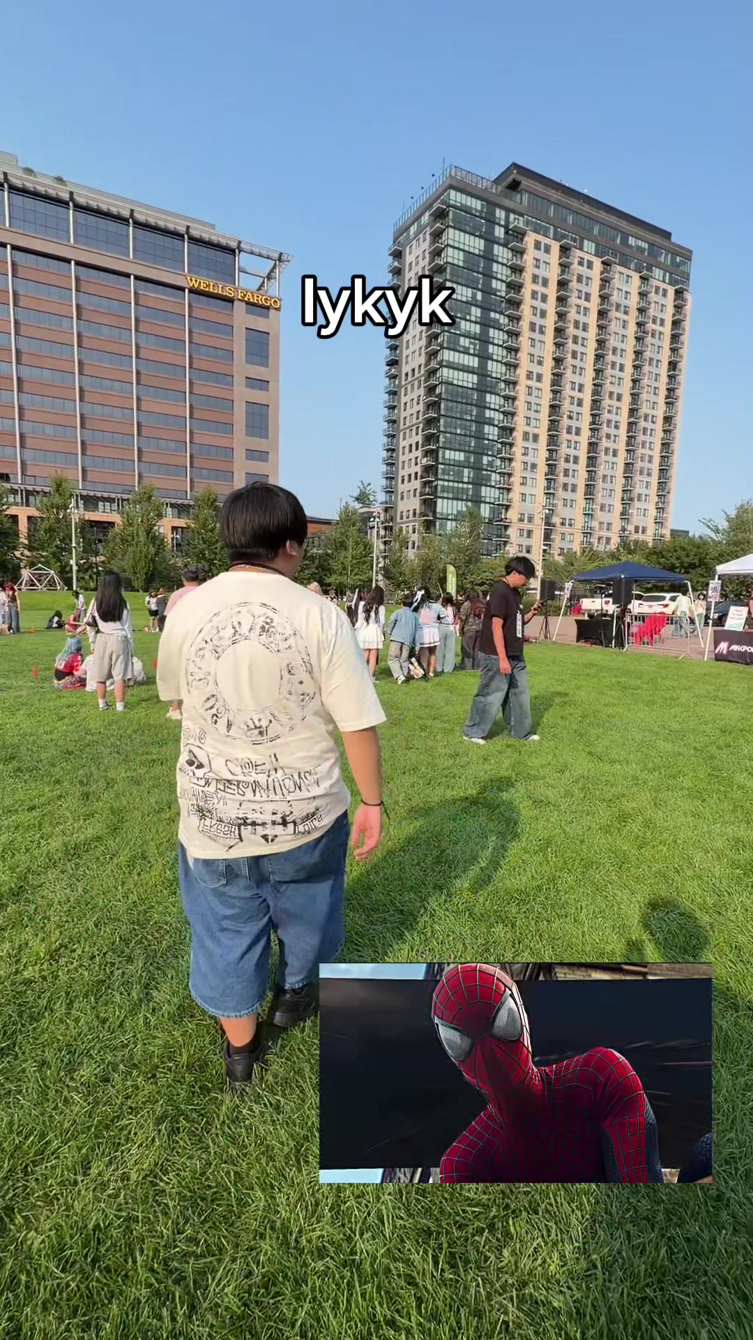 @MNKPOPCONNECT