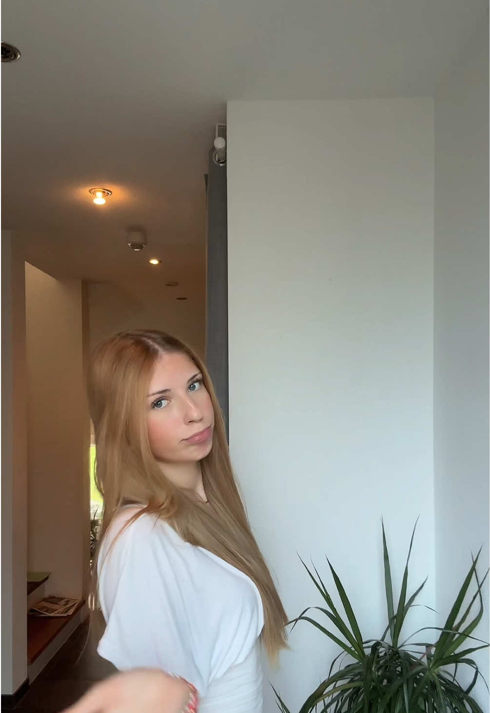@laura