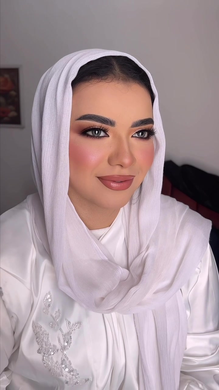 @Esraa makeup artist