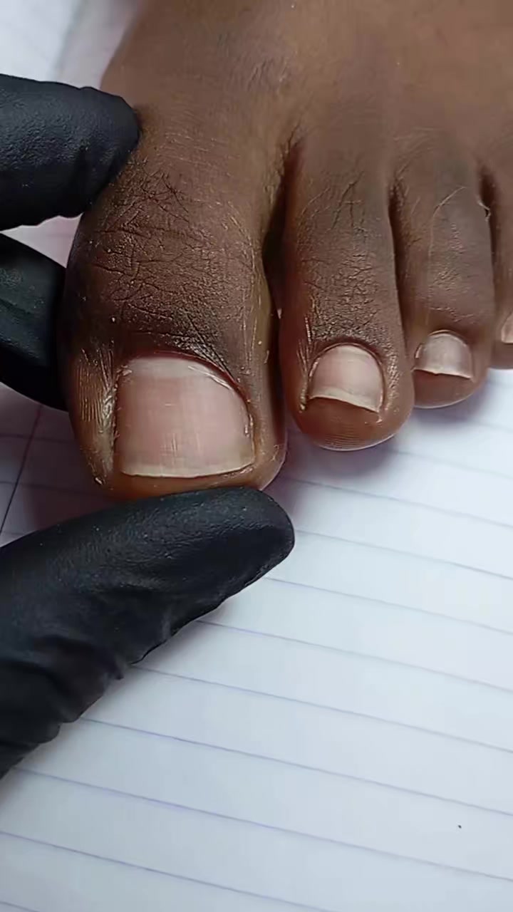 @Naf4nails