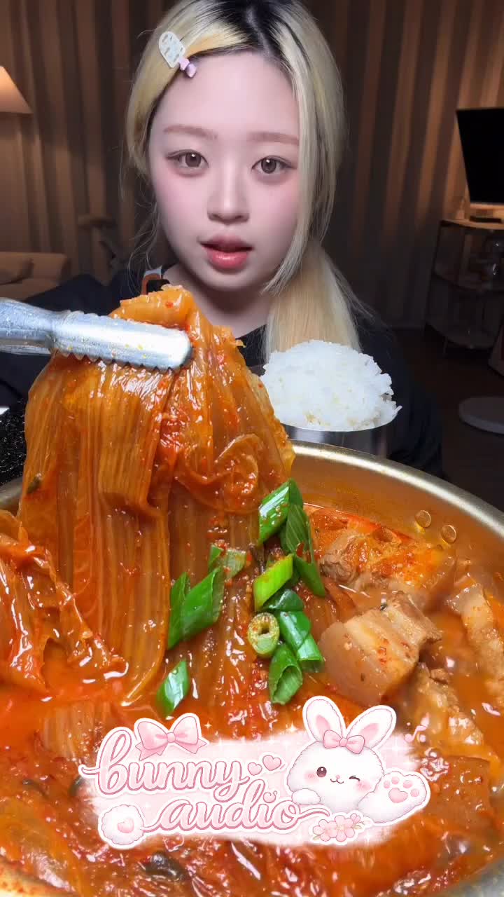 @𐔌 . ⋮ bunny .ᐟ ֹ ₊ ꒱