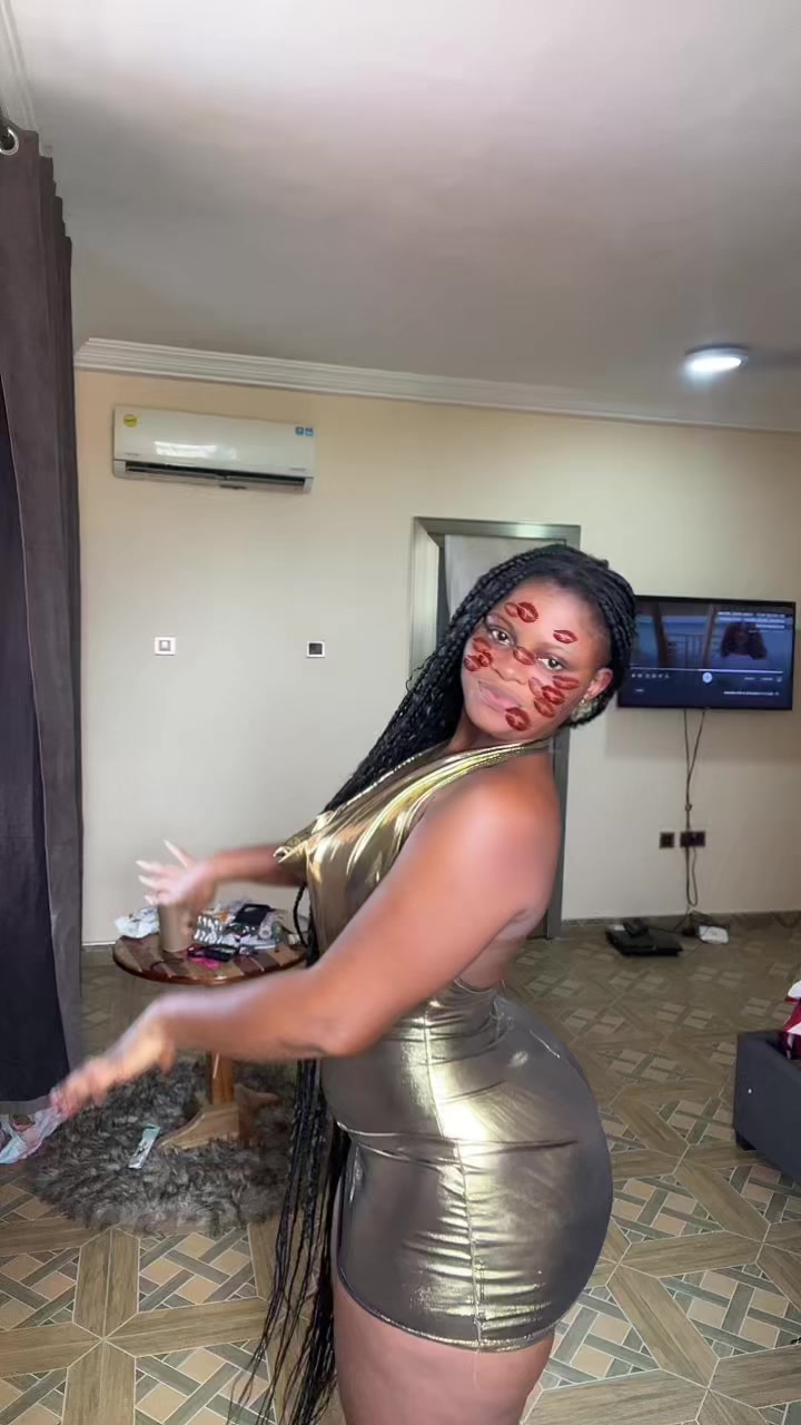 @miss_steph❤️👅