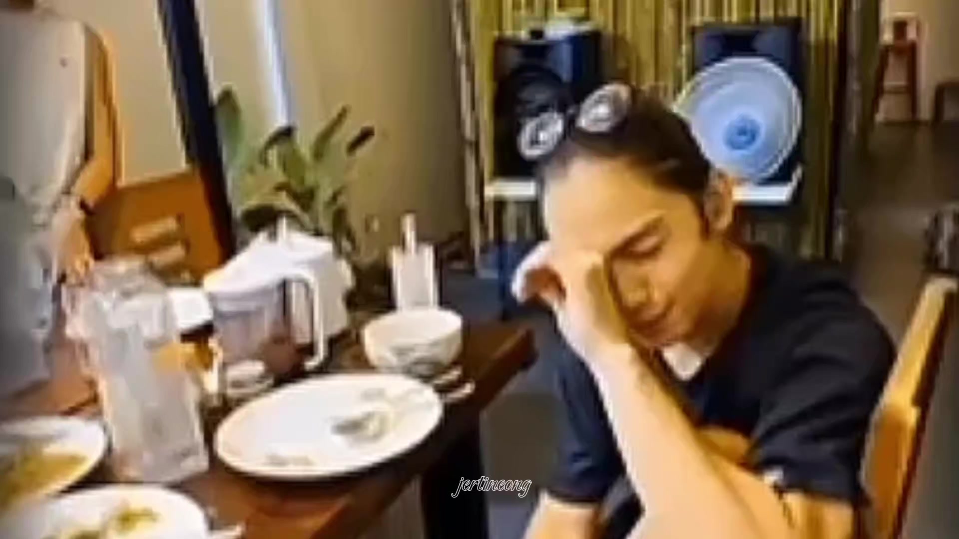 @_jertineong_