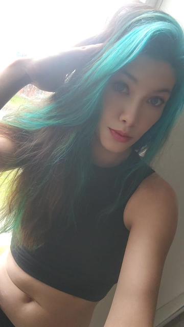 @Thegirlwiththecursemark