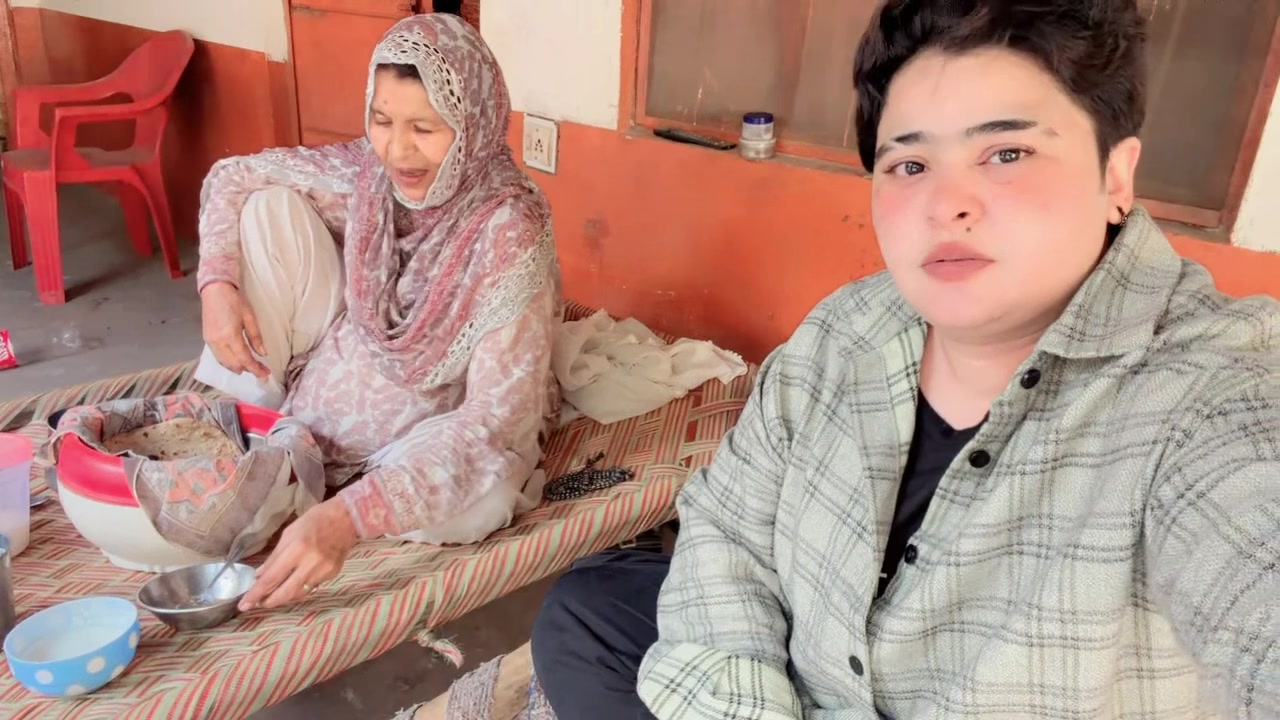 @Singer samina pari zaad