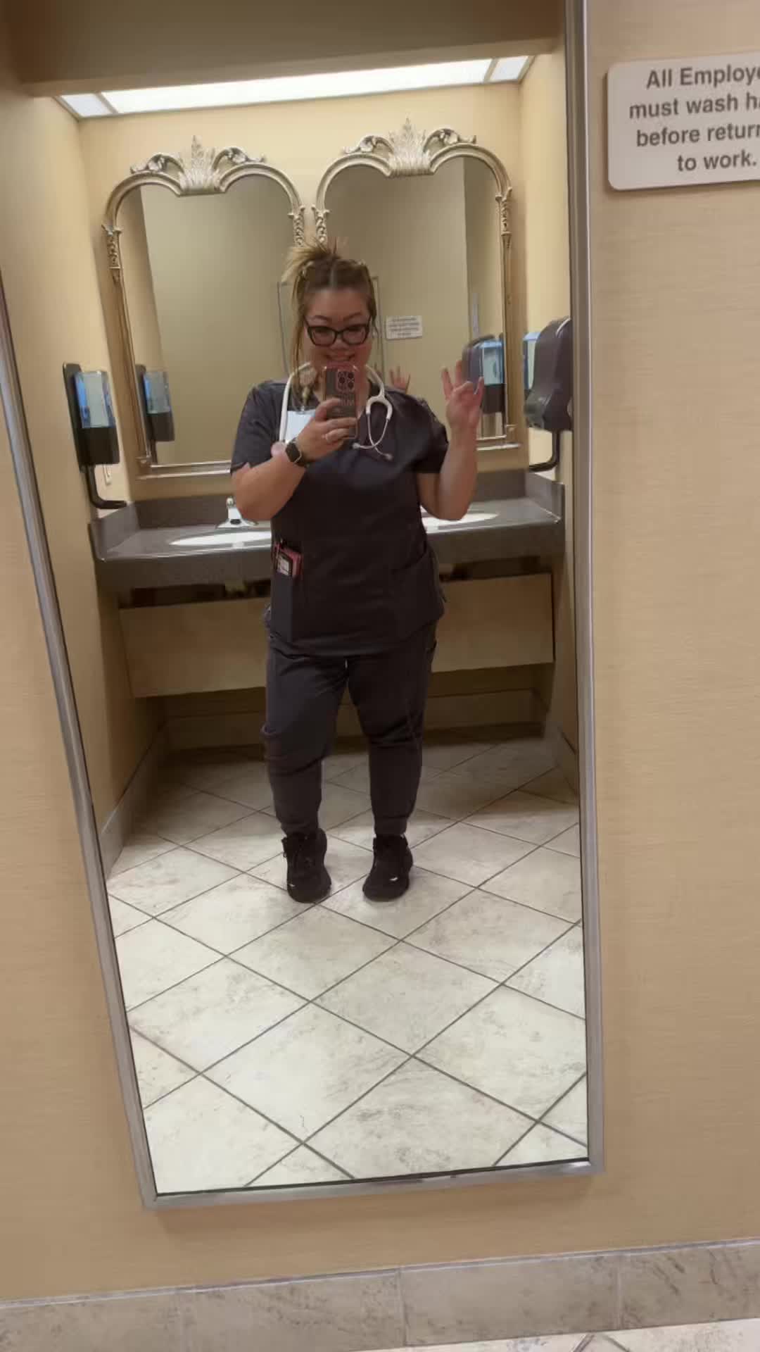@Nat|Entrepreneur|Future Nurse✨
