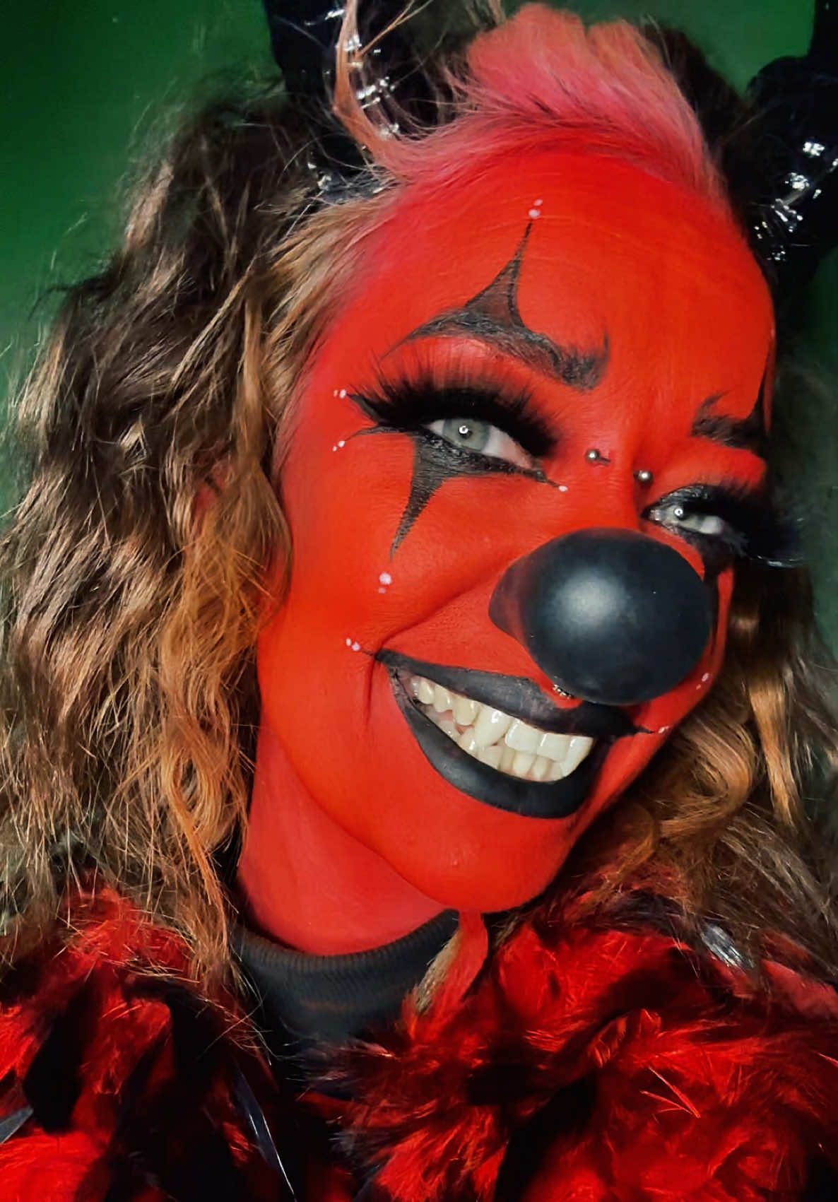 @leeloutheclown