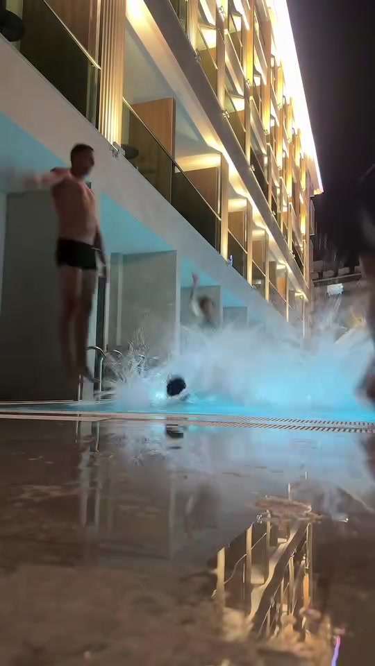 @Лора Олеговна🤪