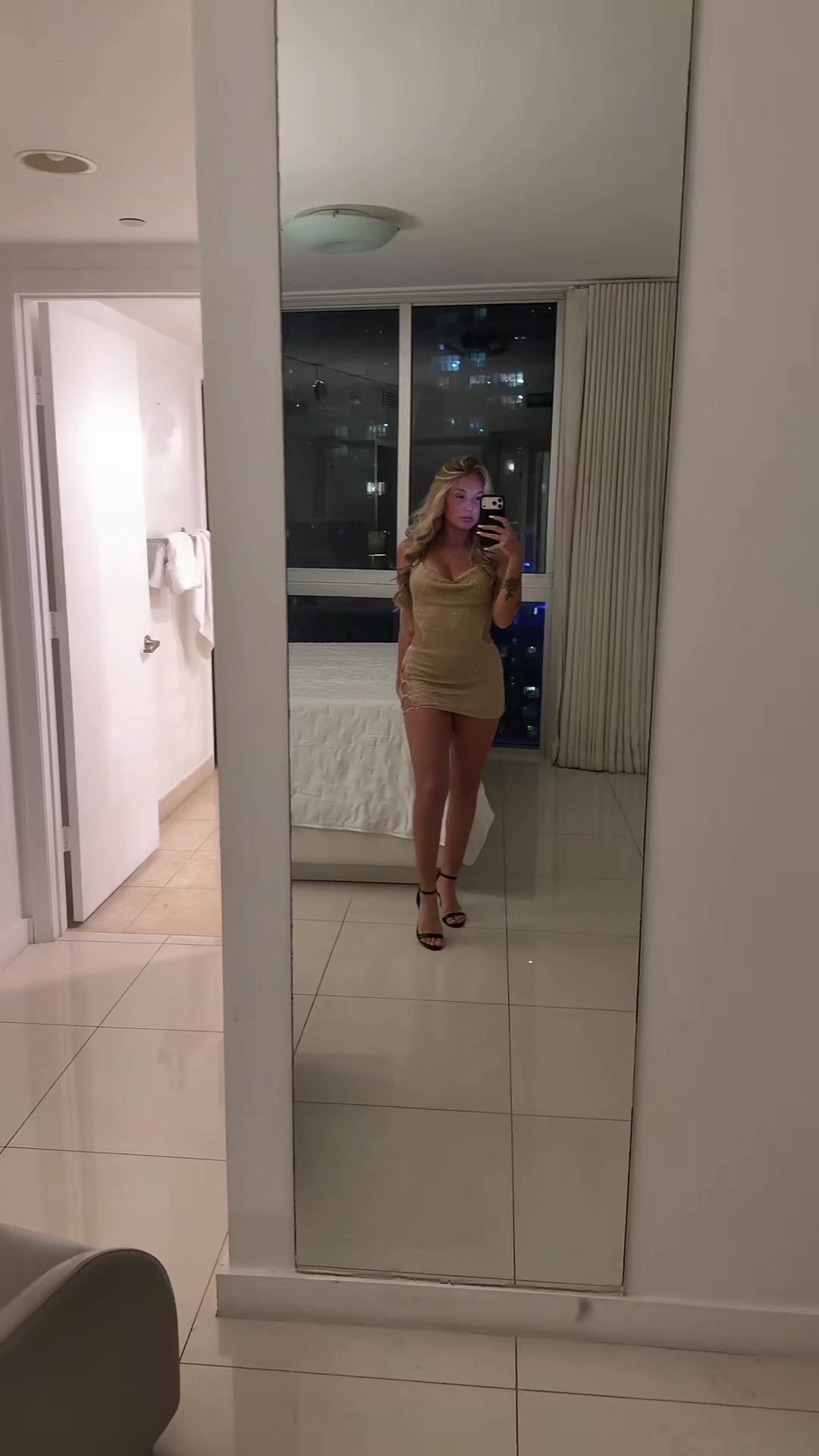 @ella