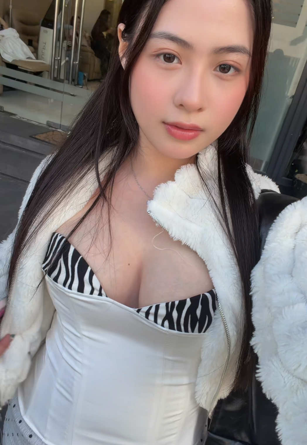 @yshra_zassy