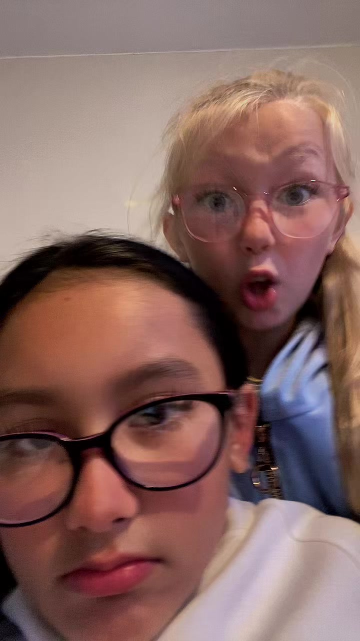 @Ariana cutie