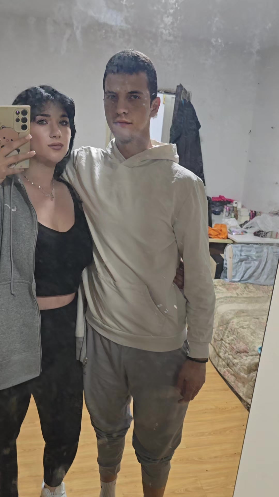 @🖤