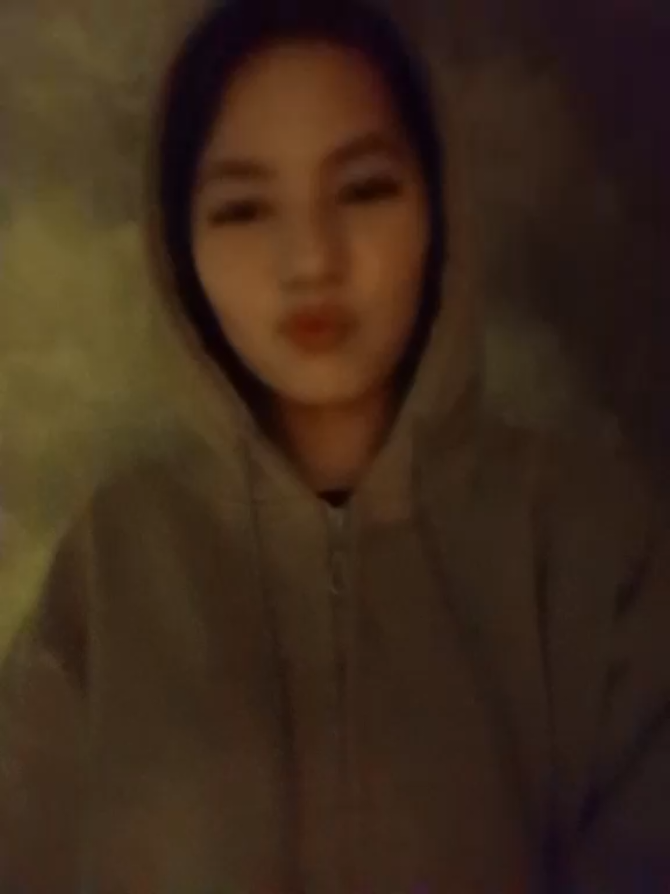 @юля
