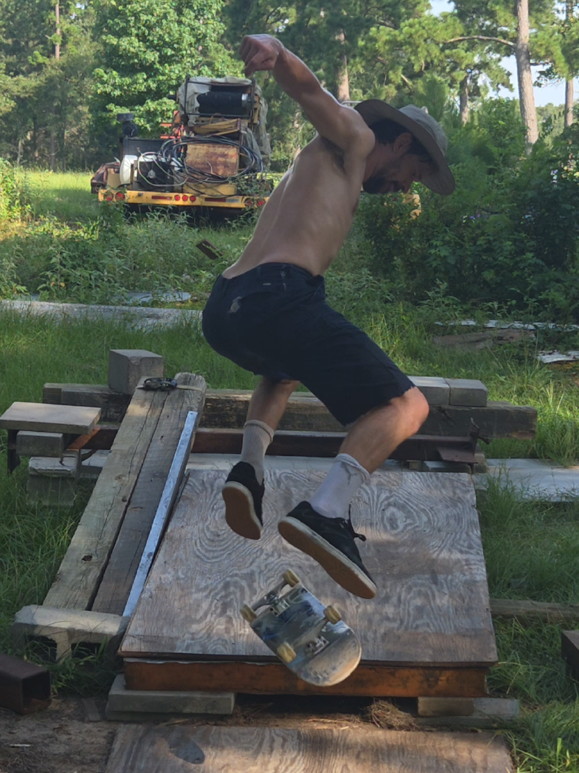 @Jason / skateboarding