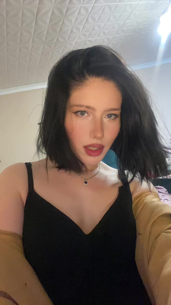 @𝐌𝐚𝐫𝐢𝐚𝐀𝐝𝐚𝐦𝐨𝐯𝐚♡