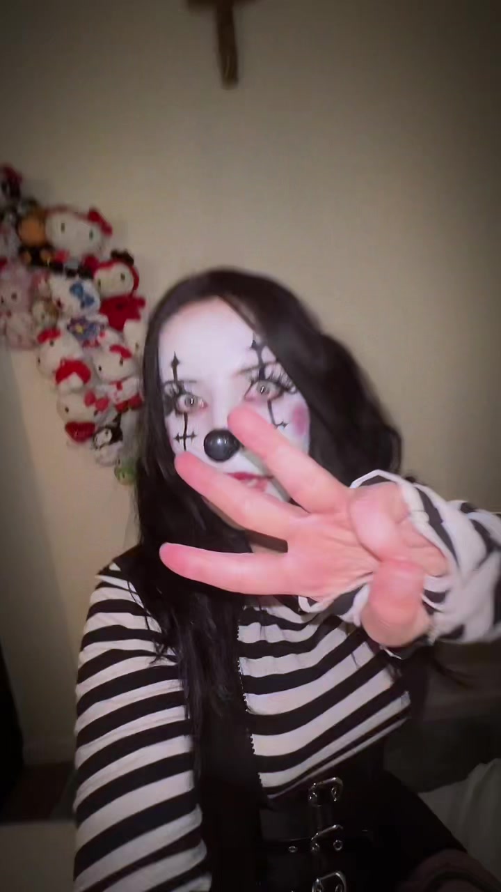 @clowndabs