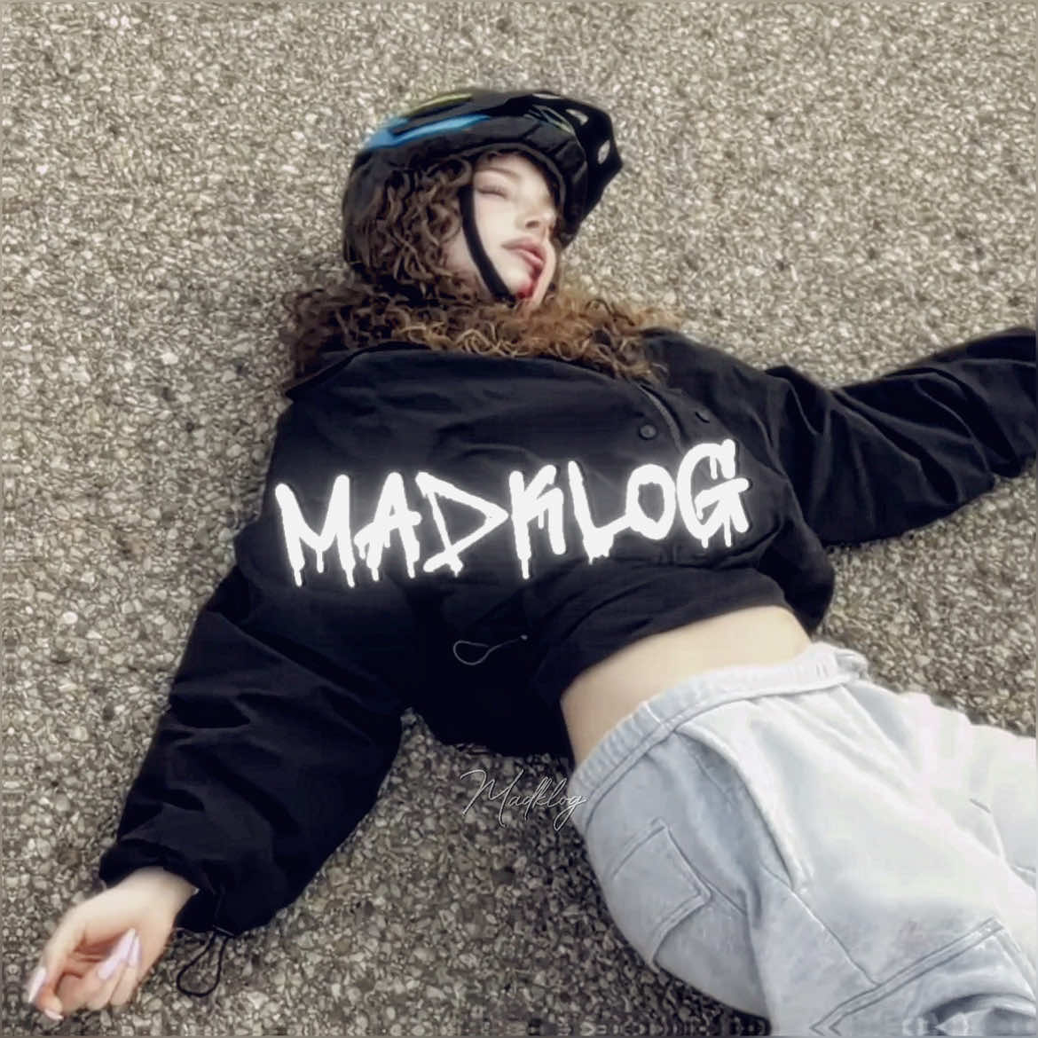 @Madeline🕷️
