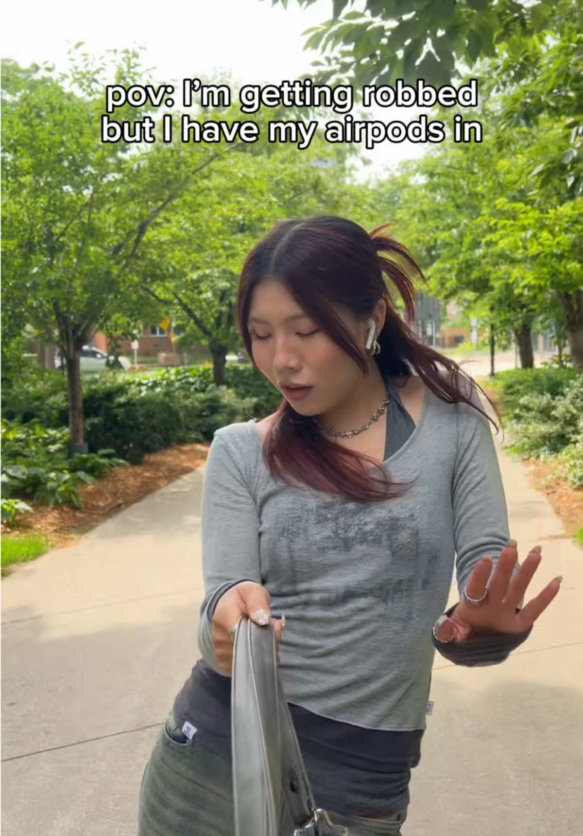 @thevivivibes