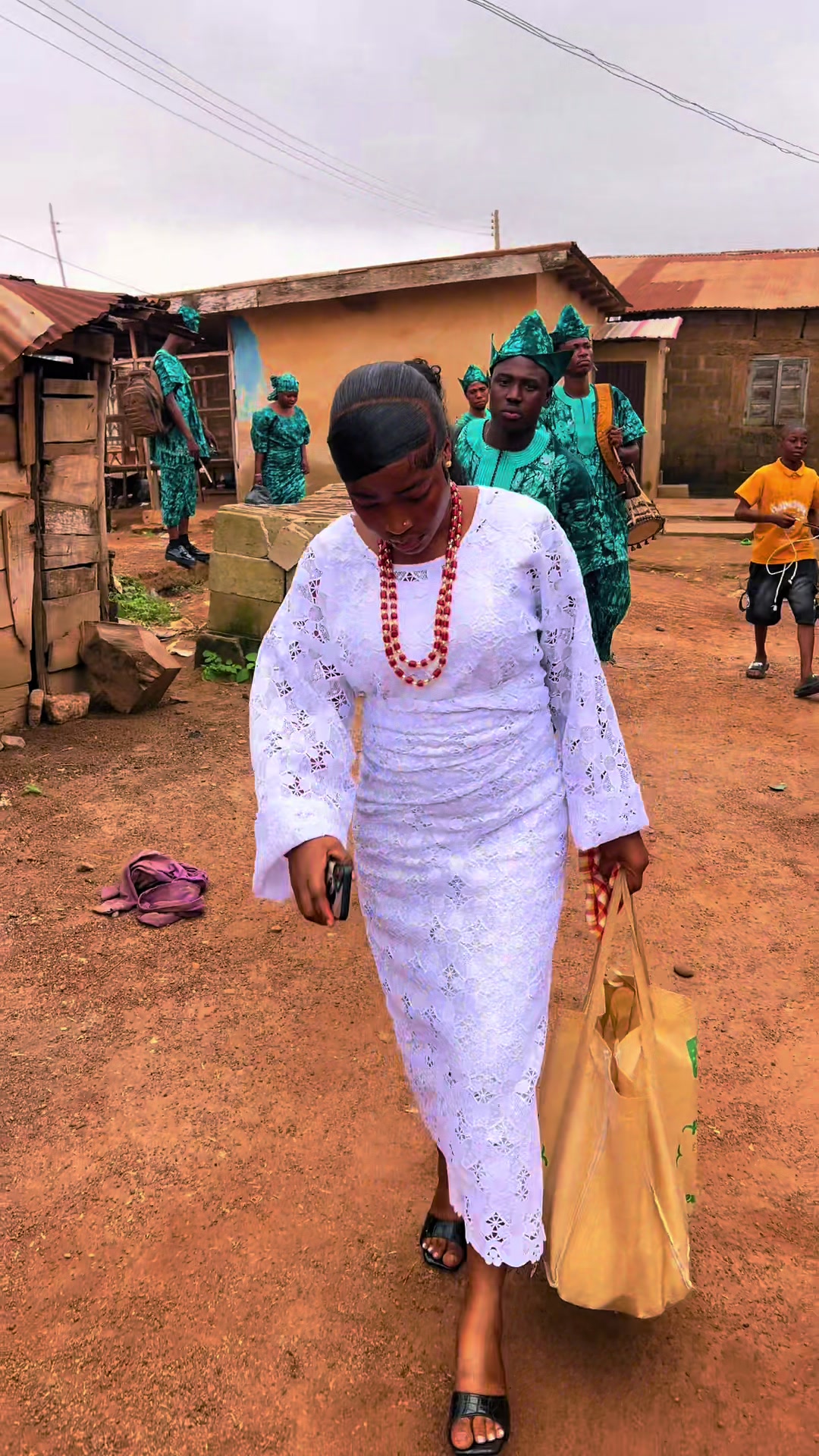 @OMODUNMADE AKÉWÌ