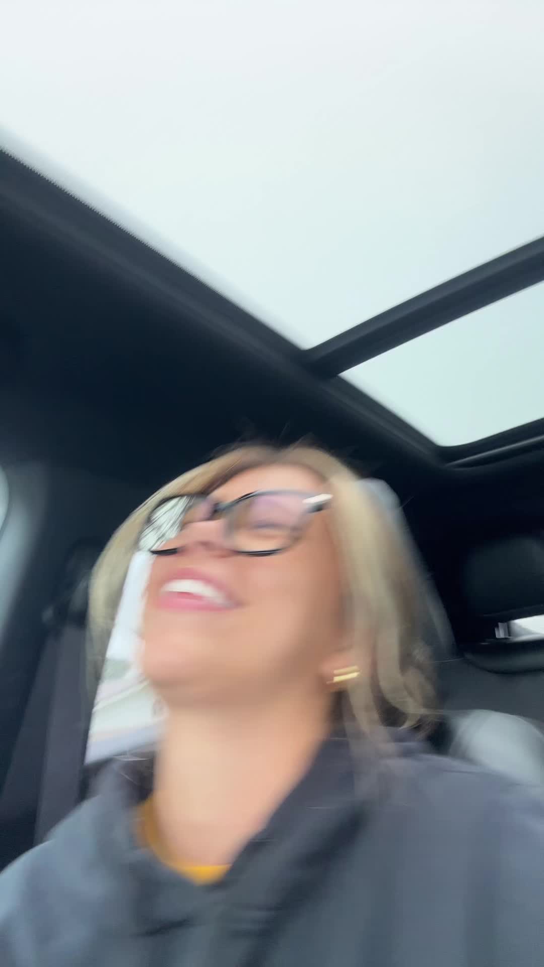@Alejandra 🥂