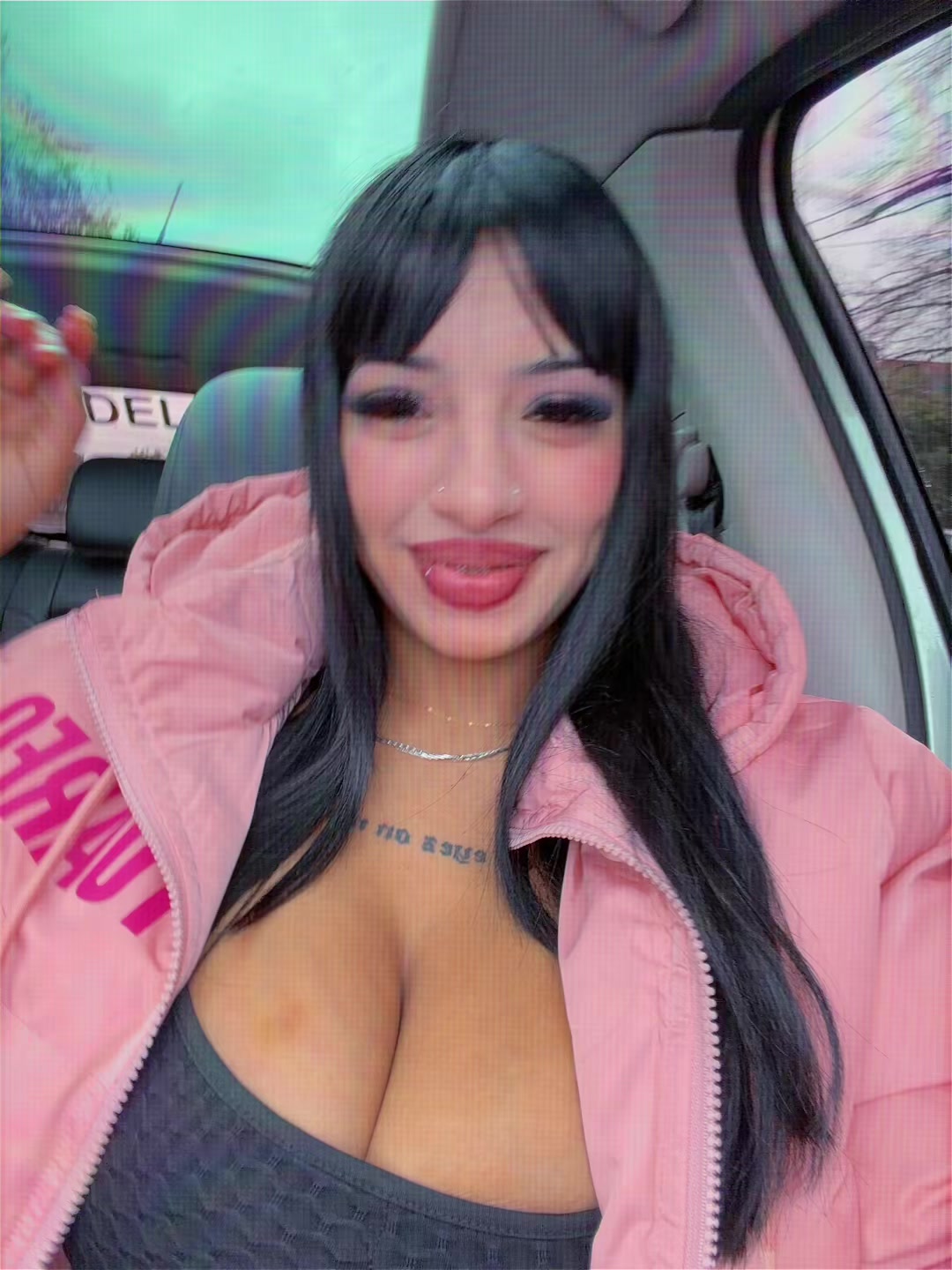 @Anaahii1