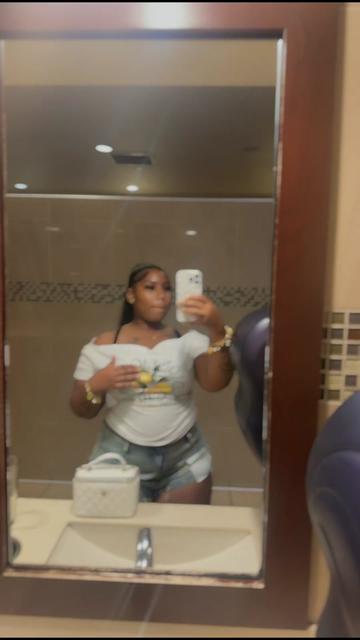 @1lilbougie.__