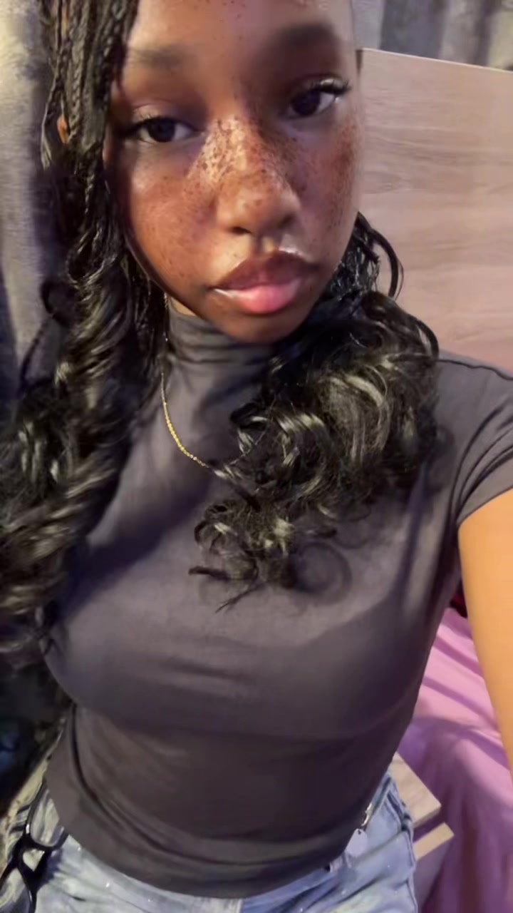 @Nissah🌚💕!