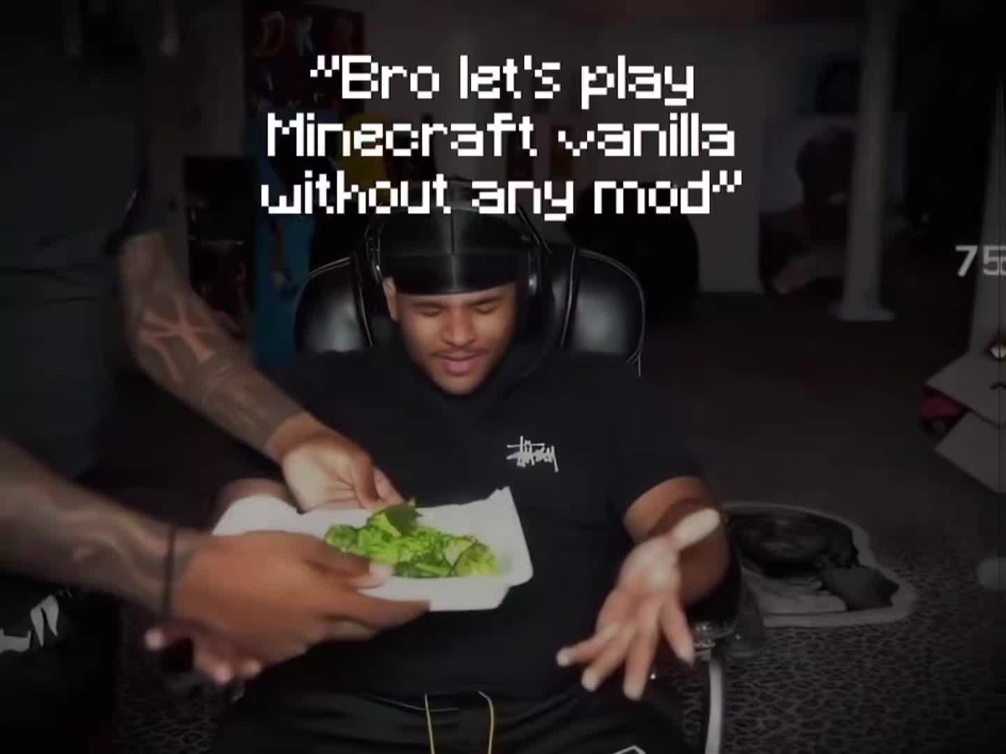 @Cheezeled