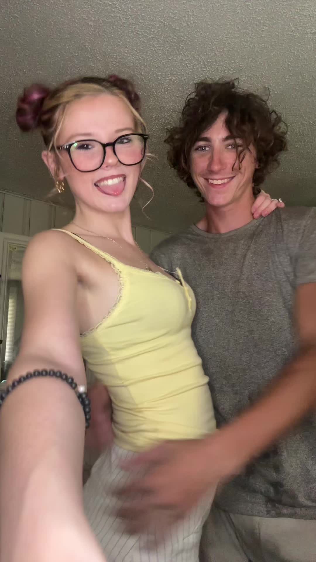 @Ashlynnnnn:)