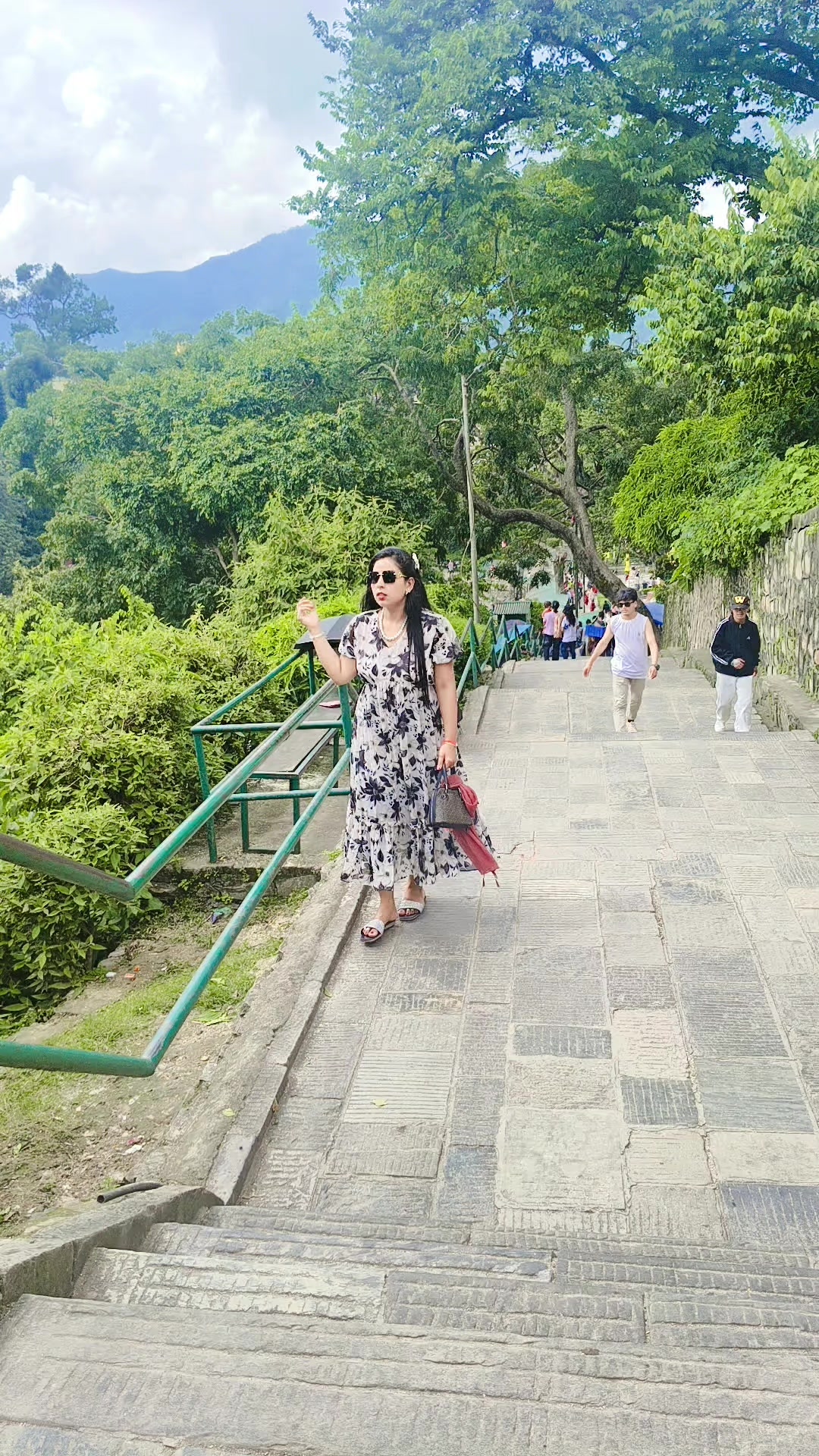 @Roshni Jaiswal