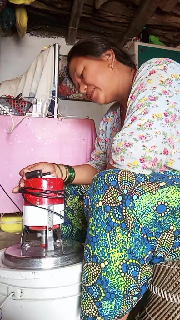 @योगिता गुरुङ