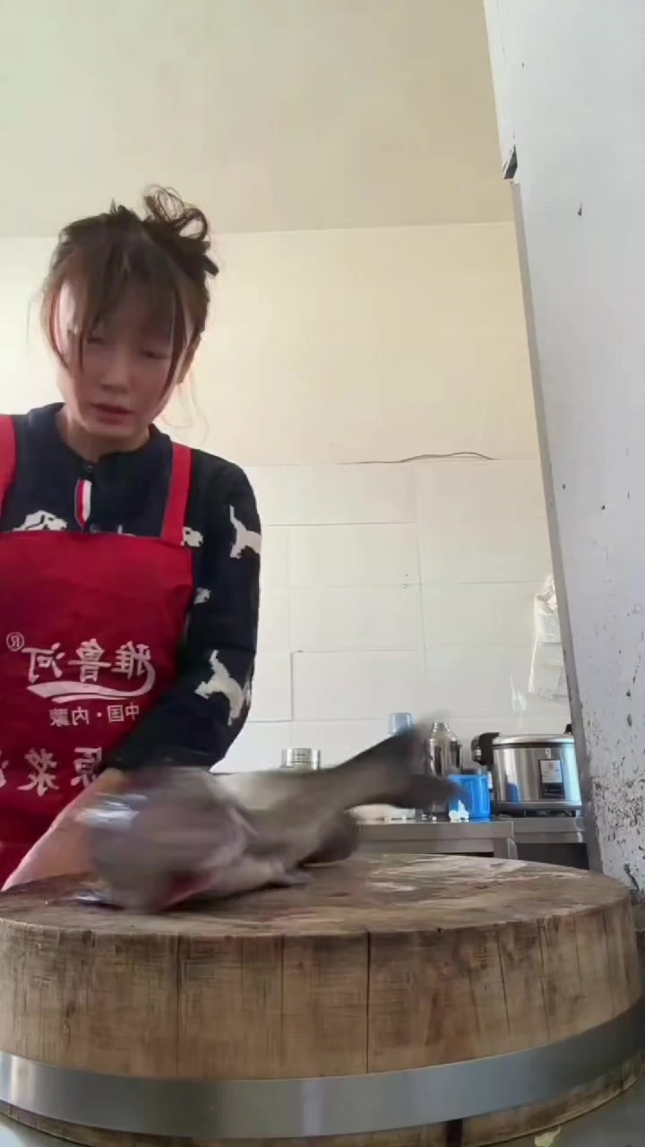 @法  務  部  矯  歪  署