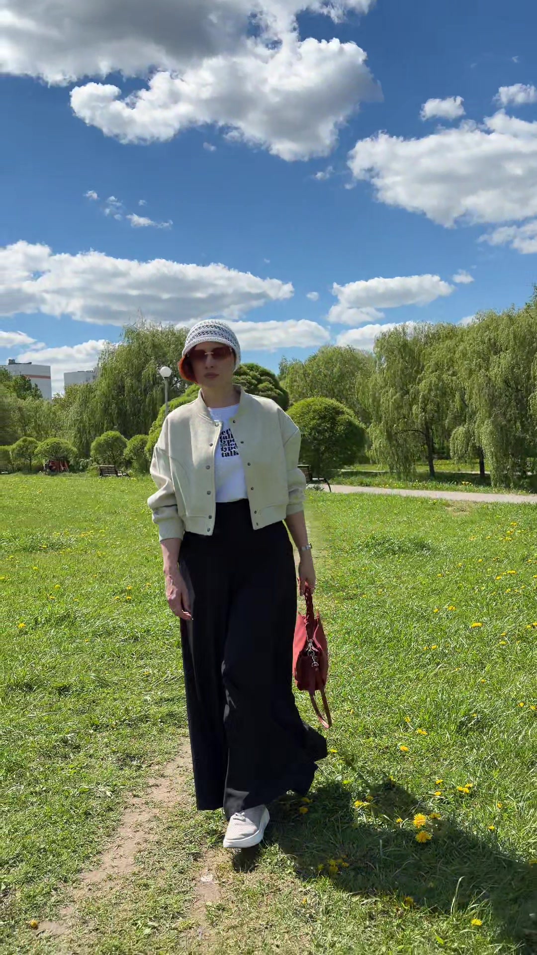 @Тётя Наташа в гостевом браке))